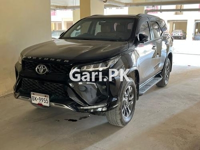 Toyota Fortuner 2.7 VVTi 2019 for Sale in Karachi