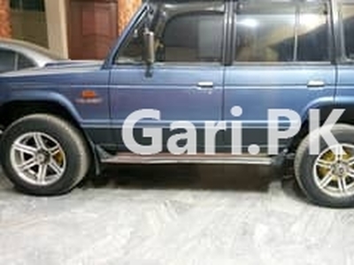 Mitsubishi Pajero 1990 for Sale in Saddar