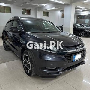 Honda Vezel Hybrid Z 2017 for Sale in Islamabad