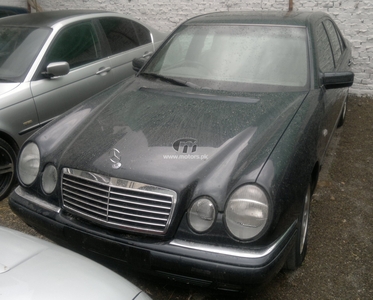 Mercedez Benz E Class 2001 For Sale in Other