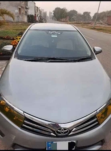 Toyota Corolla GLi 2015 for Sale in Gujrat