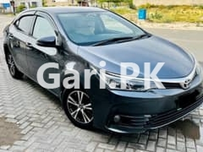 Toyota Corolla GLI 2017 for Sale in Punjab•