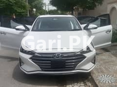 Hyundai Elantra 2021 for Sale in Lahore