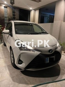 Toyota Vitz F Safety 1.0 2017 for Sale in Islamabad