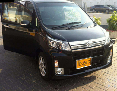Daihatsu Move - 0.7L (0700 cc) Black