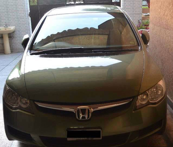 Honda Civic - 1.8L (1800 cc) Green