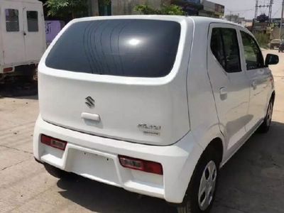 Suzuki Alto - 0.7L (0700 cc) White