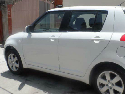 Suzuki Swift - 1.3L (1300 cc) White
