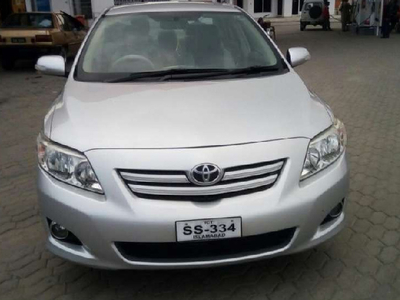 Toyota Corolla GLi - 1.3L (1300 cc) Silver