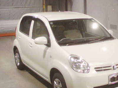 Toyota Passo - 1.0L (1000 cc) White
