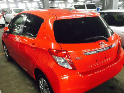 Toyota Vitz - 1.0L (1000 cc) Red