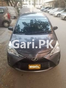 Toyota Vitz 2017 for Sale in Orangi Town