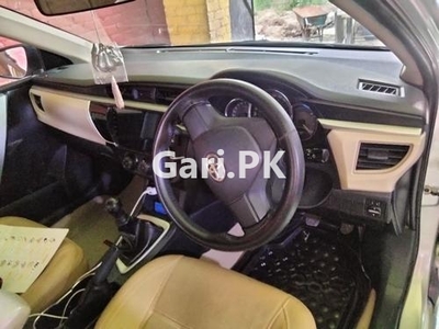 Toyota Corolla GLi Automatic 1.3 VVTi 2017 for Sale in Gujranwala