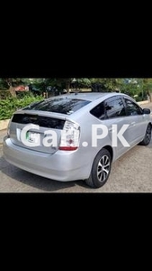 Toyota Prius 2013 for Sale in Lahore