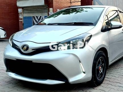 Toyota Vitz 2014 for Sale in Peshawar