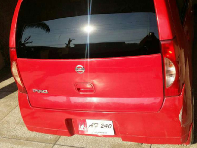 Nissan pino - 0.7L (0700 cc) Red