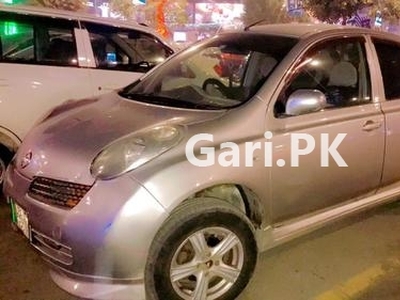 Nissan March 2004 for Sale in Lahore