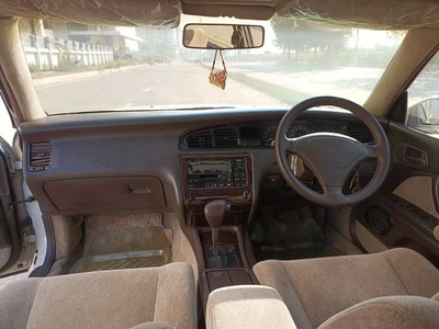 Toyota Crown Royal Saloon 1995 (first owner)