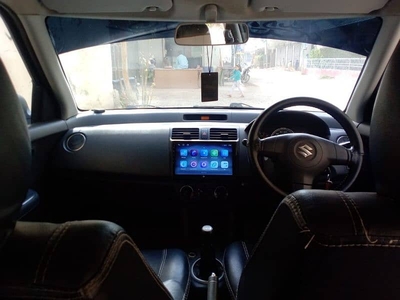 Suzuki Swift 2015 DLX 1.3 Navigation