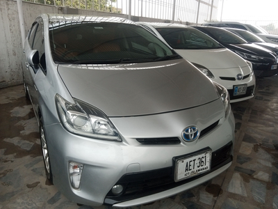 Toyota Prius S 1.8 2013