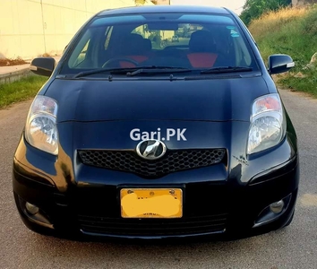 Toyota Vitz 2008 for Sale in Karachi