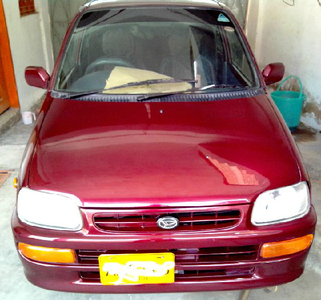 Daihatsu Cuore - 0.9L (0900 cc) Maroon