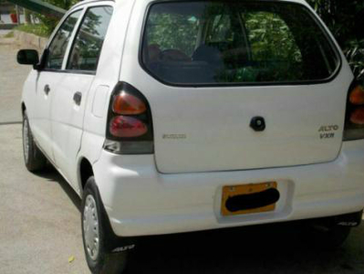 Suzuki Alto - 1.0L (1000 cc) White