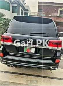 Toyota Land Cruiser AX G Selection 2011 for Sale in Lahore
