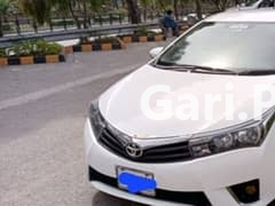 Toyota Corolla Altis 2015 for Sale in Islamabad