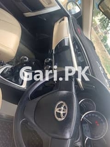 Toyota Corolla GLI 2015 for Sale in Dera Ghazi Khan
