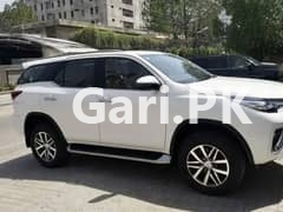 Toyota Fortuner 2021 for Sale in Punjab•