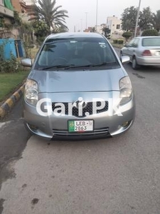 Toyota Vitz B Intelligent Package 1.0 2006 for Sale in Gujranwala