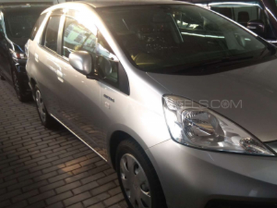 2014 honda fit for sale in lahore