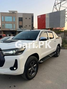 Toyota Hilux D-4D Automatic 2010 for Sale in Islamabad
