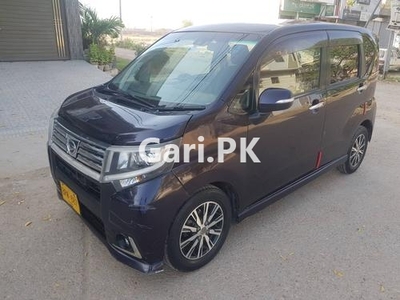 Daihatsu Move Custom RS SA 2017 for Sale in Karachi