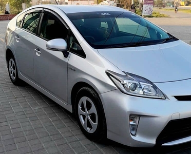 Brand new Toyota Prius 2014/17/17 1st Hand with Auction Sheet