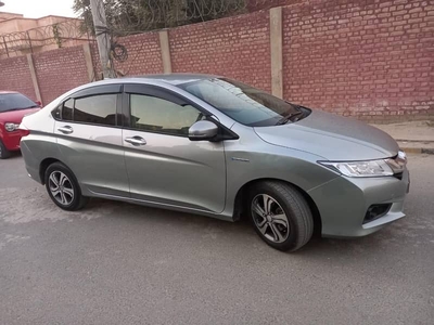 Honda Grace Hybrid 2015