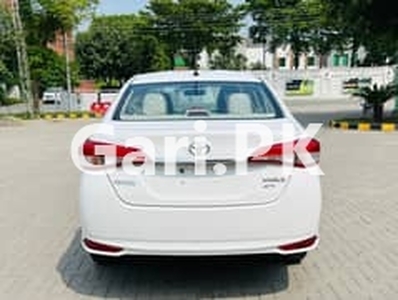 Toyota Yaris 2018 for Sale in Lahore