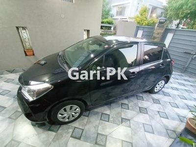 Toyota Vitz F 1.0 2020 for Sale in Lahore
