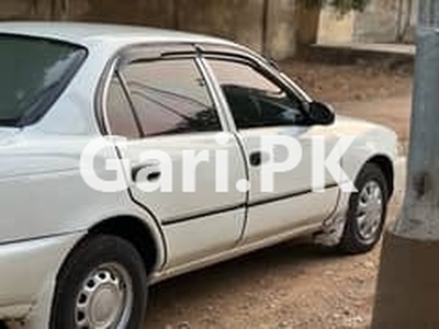 Toyota Corolla XE 2000 for Sale in Karachi