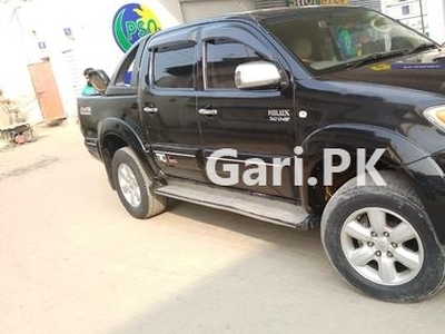 Toyota Hilux D-4D Automatic 2008 for Sale in Sahiwal