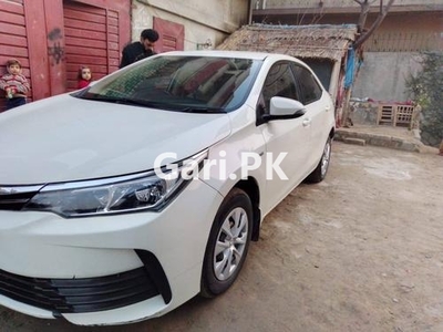 Toyota Corolla XLi VVTi 2017 for Sale in Peshawar