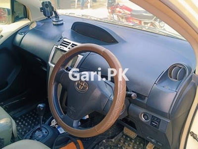 Toyota Vitz F 1.0 2005 for Sale in Kohat