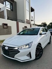 Hyundai Elantra 2022