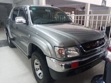 Toyota Hilux 4x4 Double Cab 3. 1998