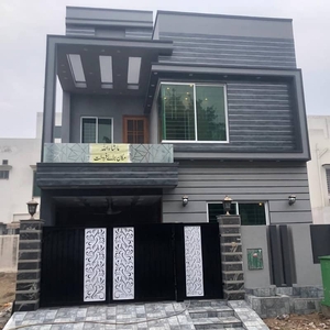 5 Marla house for sale in Jinnah block bahria Town Lahore