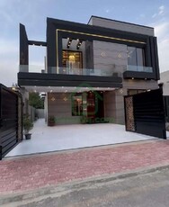 11 Marla Modern House For Sale In Bahria Town Lahore