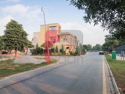 8 Marla Commercial Plot for Sale in Block AA, Sector D, Bahria Town, Lahore