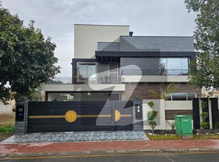 1 Kanal Outclass Owner Built House For Sale in Overseas A, Bahria Town Lahore Bahria Town Overseas A
