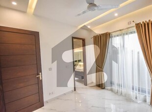 10 MARLA BRAND NEW HOUSE AC INSTALLED BEAUTIFUL LUXERY MODERN DESIGN WITH SEMI FURNISHED IN DHA PHASE 8 AIR AVENUE HOT LOCATION DHA Phase 8 Ex Air Avenue